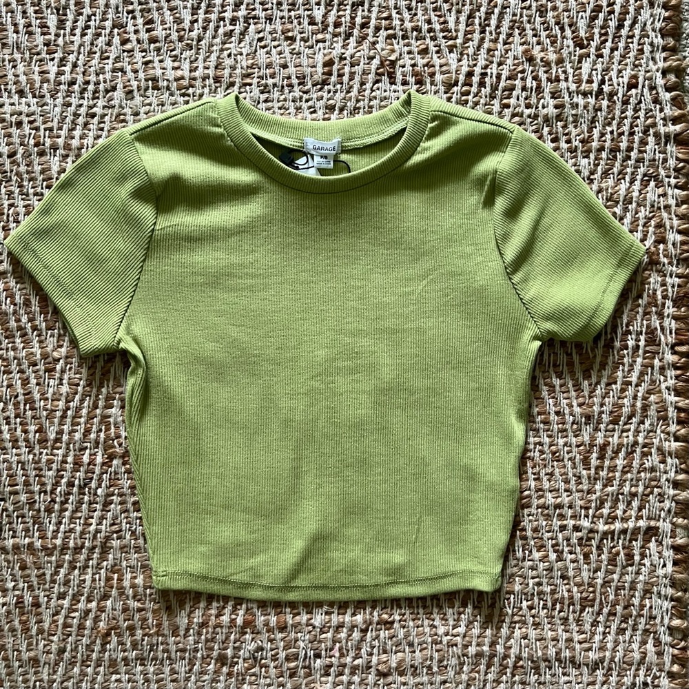 Garage Cropped T-shirt